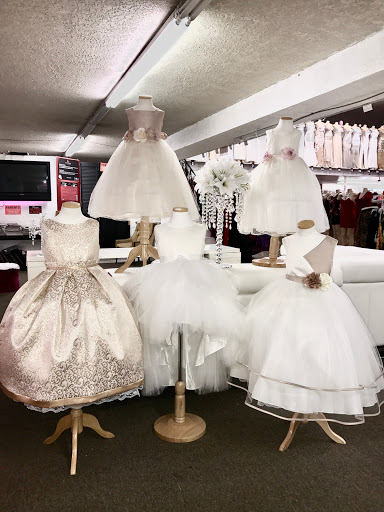 Bridal Shop «Lady Secrets - Quinceañera, Bridal, and Prom Dresses», reviews and photos, 19240 SE Stark St, Portland, OR 97233, USA