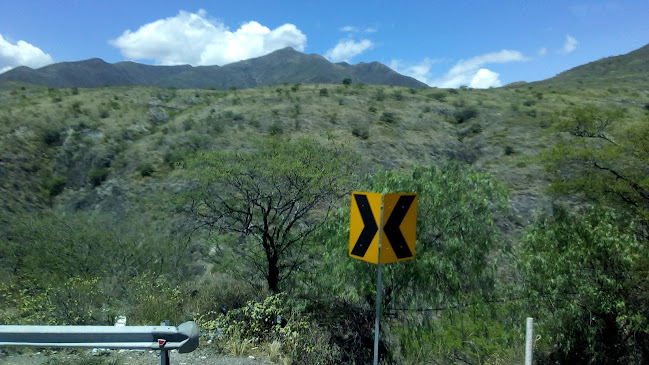 Opiniones de Gasolinera PETROCOMERCIAL en Catamayo - Gasolinera