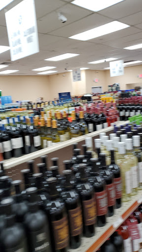 Liquor Store «UXBRIDGE LIQUORS», reviews and photos, 158 N Main St, Uxbridge, MA 01569, USA