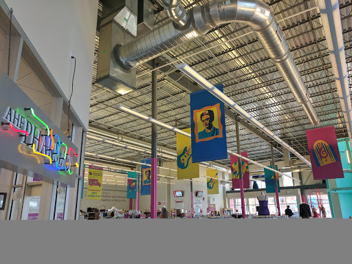 Thrift Store «Out of the Closet - Columbus», reviews and photos, 1230 N High St, Columbus, OH 43201, USA