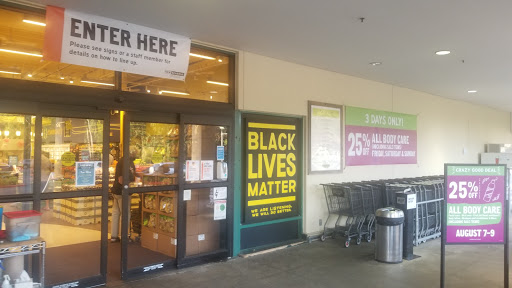 Grocery Store «New Seasons Market Mountain Park», reviews and photos, 3 Monroe Pkwy, Lake Oswego, OR 97035, USA