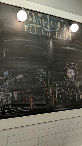 Restaurant «Shipley Do-nuts Lake Travis», reviews and photos, 3620 Ranch Rd 620 S #100, Bee Cave, TX 78738, USA