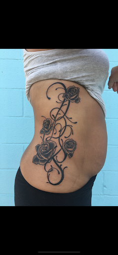 Tattoo Shop «Knuckle Up Tattoo Co.», reviews and photos, 2083 Irvin Cobb Dr, Paducah, KY 42003, USA