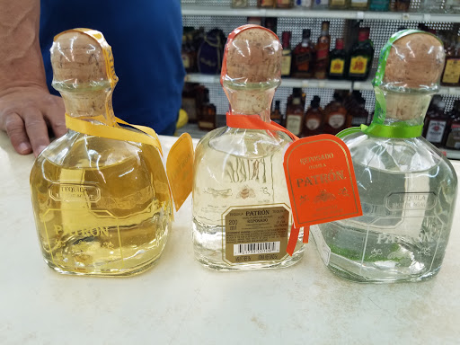 Wine Store «Fiesta Liquor», reviews and photos, 8181 Tezel Rd # 105, San Antonio, TX 78250, USA