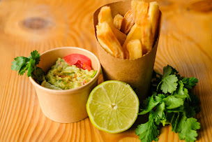 Photo n°39 de Mamá Perú à Voisins-le-Bretonneux ()