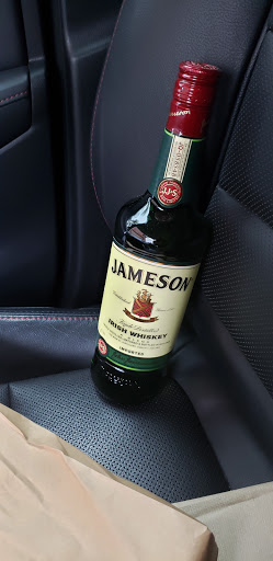 Liquor Store «Fossil Creek Liquor», reviews and photos, 1301 Solana Blvd #4100, Westlake, TX 76262, USA