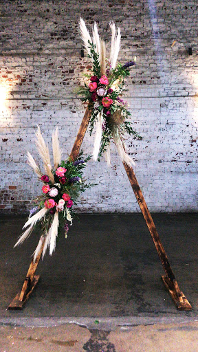 Florist «Florist Fire», reviews and photos, 716 S Village Cir, Tampa, FL 33606, USA