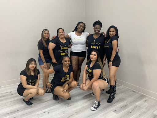 Dance School «Inner Me Studios | Pole Dance Classes, Houston Dance Studio», reviews and photos, 617 Richmond Ave, Houston, TX 77006, USA