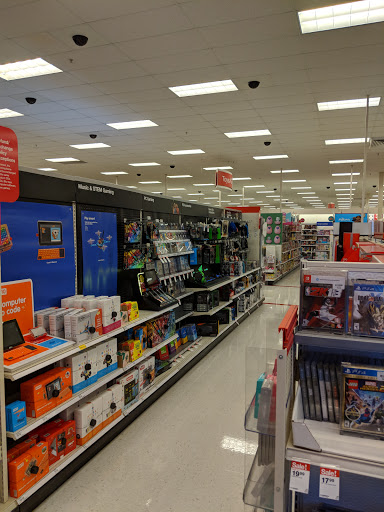 Department Store «Target», reviews and photos, 660 N Edwards Blvd, Lake Geneva, WI 53147, USA