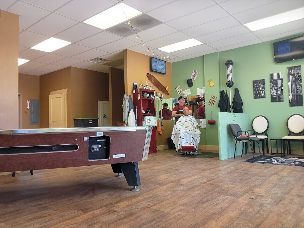 Blackbird and Dove barbering 83254