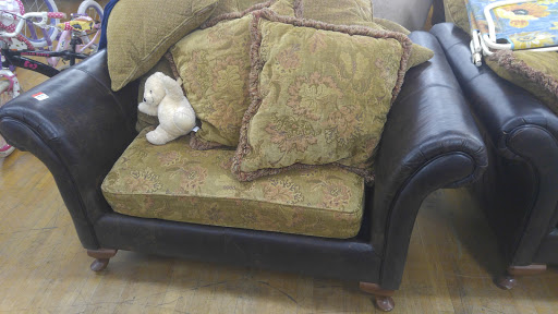 Thrift Store «Team Amvets Thrift Store», reviews and photos, 3315 South St, Long Beach, CA 90805, USA