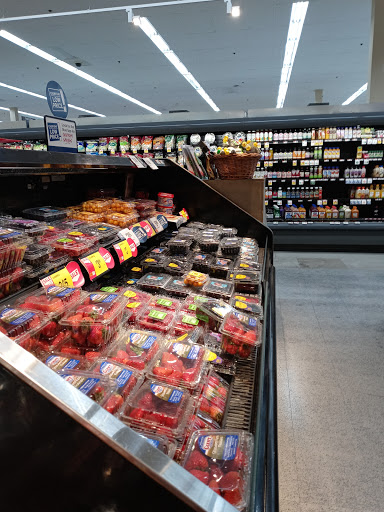 Grocery Store «Stop & Shop», reviews and photos, 9210 Atlantic Ave, Ozone Park, NY 11416, USA