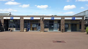 Photo n°3 de LCL Banque et assurance à Montigny-le-Bretonneux ()