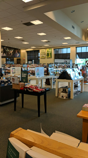 Book Store «Barnes & Noble», reviews and photos, 425 Marketplace Blvd, Hamilton Township, NJ 08691, USA