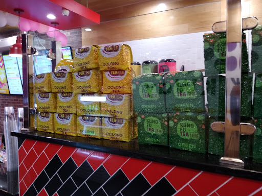 Shopping Mall «Bala Cynwyd Shopping Center», reviews and photos, 59 E City Ave, Bala Cynwyd, PA 19004, USA