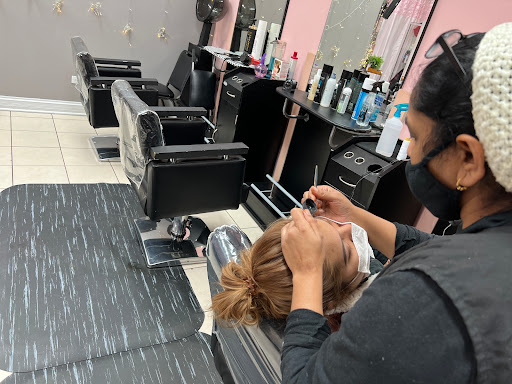 Beauty Salon «Kanza Beauty Salon», reviews and photos, 2140 W Devon Ave, Chicago, IL 60659, USA