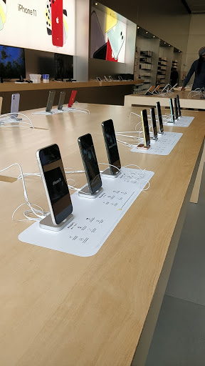 Computer Store «Apple Ridge Hill», reviews and photos, 143 Market Street, Yonkers, NY 10710, USA