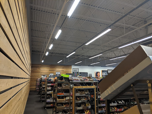 Shoe Store «DSW Designer Shoe Warehouse», reviews and photos, 6971 Grand Ave, Gurnee, IL 60031, USA