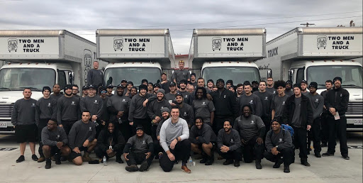 Moving and Storage Service «Two Men and a Truck», reviews and photos, 909 IL-83 #201, Elmhurst, IL 60126, USA