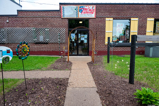 Quilt Shop «River Road Quilt Shop @ Nelson Flag», reviews and photos, 2501 South Ave, La Crosse, WI 54601, USA