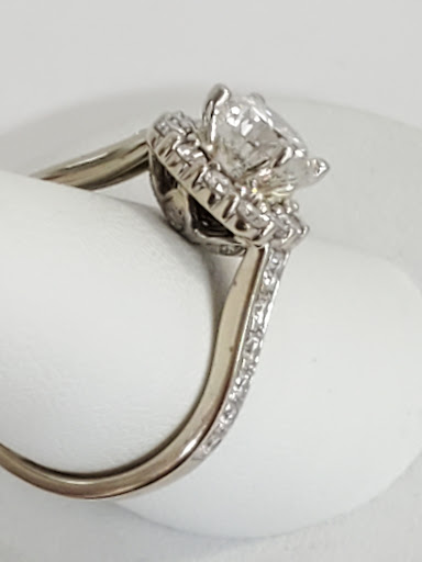 Jewelry Designer «San Anthony Jewelry & Formal», reviews and photos, 123 S Interstate Hwy 35, New Braunfels, TX 78130, USA