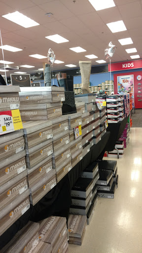 Shoe Store «Shoe Carnival», reviews and photos, 4490 Ivanrest Ave SW, Grandville, MI 49418, USA