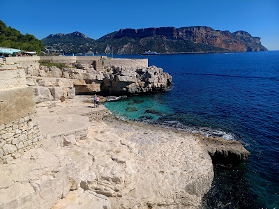 Les Roches Plates De La Presqu'ile à Cassis