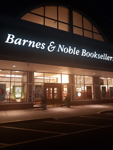 Book Store «Barnes & Noble», reviews and photos, 1076 Post Rd E, Westport, CT 06880, USA