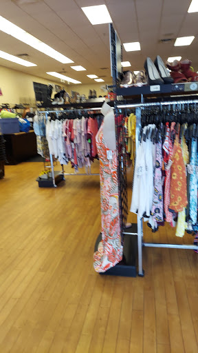 Used Clothing Store «Clothes Mentor», reviews and photos, 8929 W Colonial Dr, Ocoee, FL 34761, USA