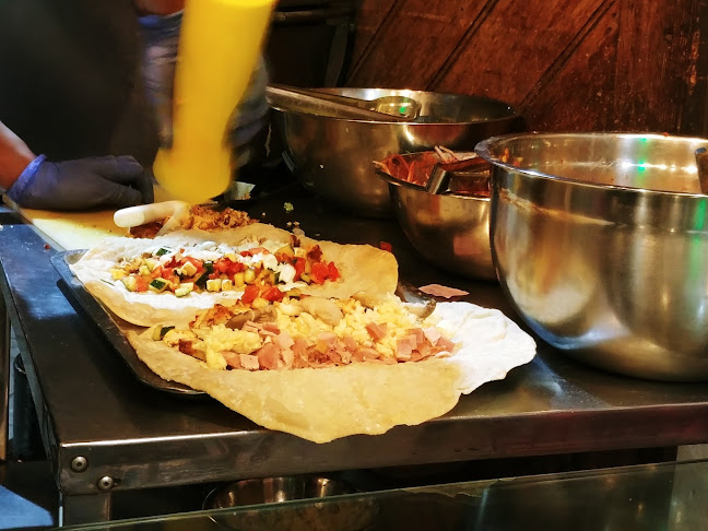 Rock & Roll'os Shawarma Pizza Café - Pizzeria