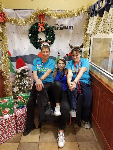 Pet Supply Store «PetSmart», reviews and photos, 3500 S Glenstone Ave, Springfield, MO 65804, USA