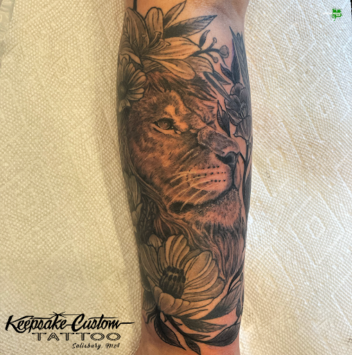 Tattoo Shop «Keepsake Custom Tattoo», reviews and photos, 203 Lafayette Rd, Salisbury, MA 01952, USA