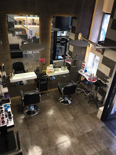 Estela Peluquería y Estética en Losar de la Vera, Cáceres‎