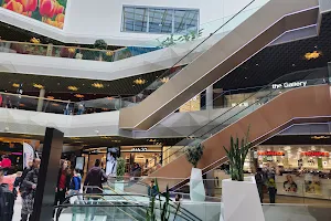 Mall of Switzerland image