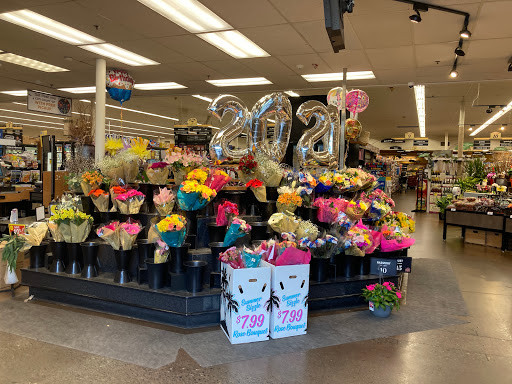 Grocery Store «Quality Food Center», reviews and photos, 17847 1st Avenue South, Normandy Park, WA 98148, USA