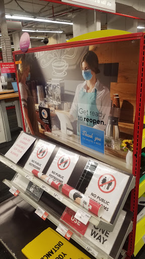 Office Supply Store «Staples», reviews and photos, 91-30 Van Wyck Expy, Jamaica, NY 11418, USA