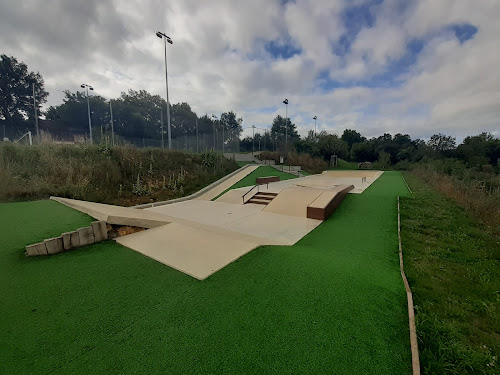 Skatepark de Pommiers à Pommiers