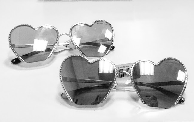 Οπτικά - Φακοί Επαφής Καπελούζος Β. Παναγιώτης - Οπτικό