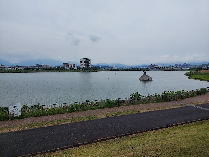 狭山池北堤駐車場（上段）