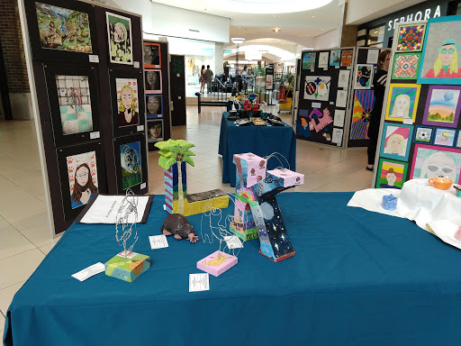 Shopping Mall «Charlottesville Fashion Square», reviews and photos, 1600 Rio Rd E, Charlottesville, VA 22901, USA