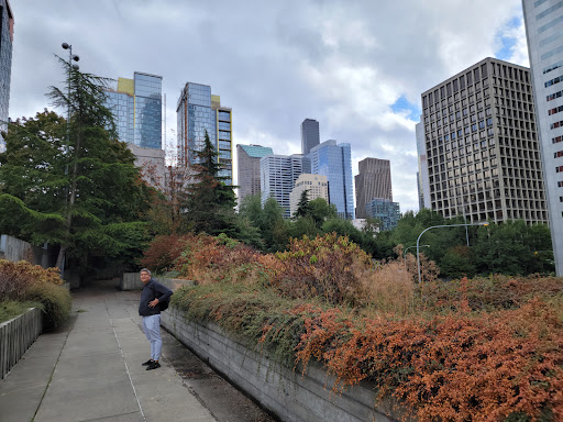 Park «Freeway Park - Jim Ellis Freeway Park», reviews and photos, 700 Seneca St, Seattle, WA 98101, USA