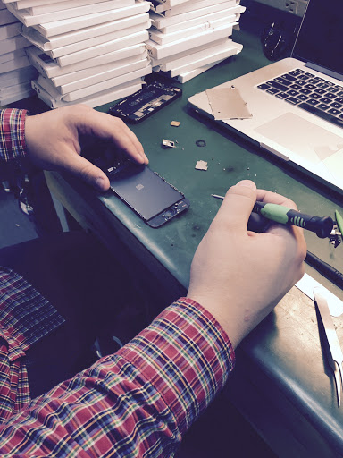 Computer Repair Service «Big Dogs Computer Services & iPhone Repair», reviews and photos, 5304 Main St, Spring Hill, TN 37174, USA