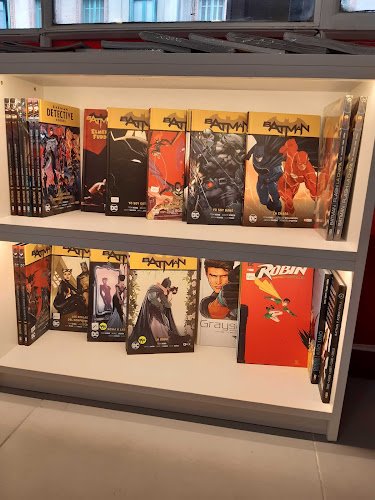 LECTURAS COMICS - más comics - Librería