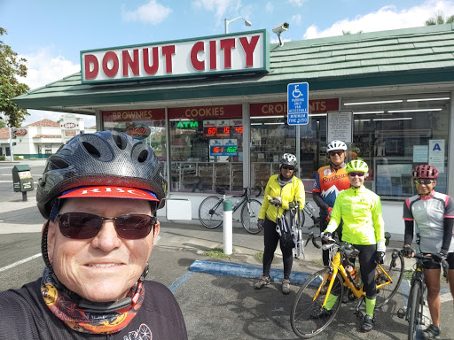 Donut Shop «Donut City», reviews and photos, 6100 Magnolia Ave, Riverside, CA 92506, USA