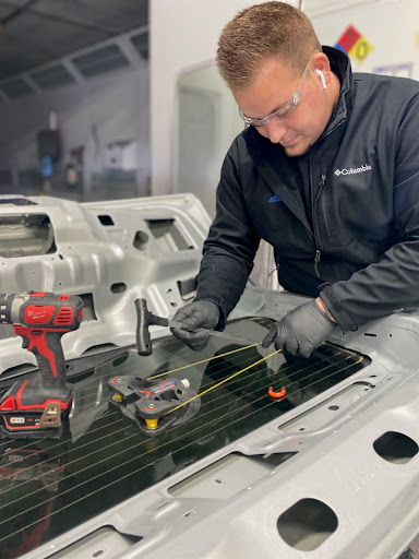 Auto Body Shop «Schaefer Autobody Centers - Columbia, MO», reviews and photos, 1306 N Creasy Springs Rd, Columbia, MO 65202, USA