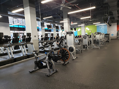 Blink Fitness - 55-27 Myrtle Ave, Queens, NY 11385