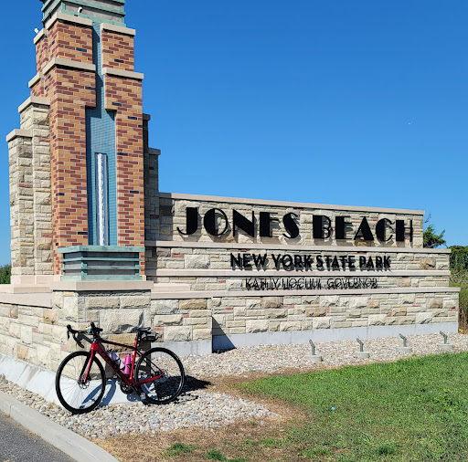 Bicycle Store «Sunrise Tri», reviews and photos, 520 Sunrise Hwy, West Babylon, NY 11704, USA