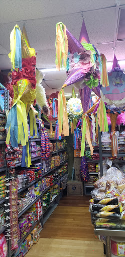 Mexican Grocery Store «La Mexicana Grocery Store», reviews and photos, 31 W 9 Mile Rd, Pensacola, FL 32534, USA