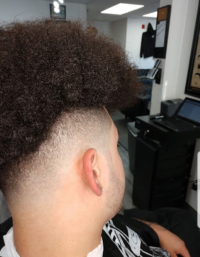 Barber Shop «Prestige Barber Shop», reviews and photos, 155 Saco Ave, Old Orchard Beach, ME 04064, USA