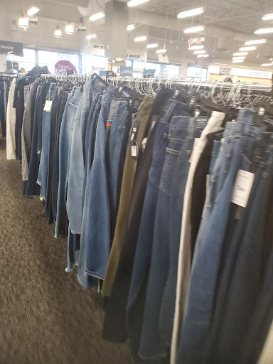 Department Store «Nordstrom Rack North Point MarketCenter», reviews and photos, 6200 North Point Pkwy, Alpharetta, GA 30022, USA